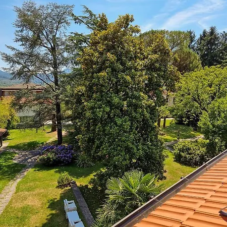 לינה וארוחת בוקר Sarchi 3*