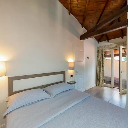 Bed & Breakfast Sarchi 3*
