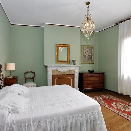 Sarchi Bed & Breakfast 3*