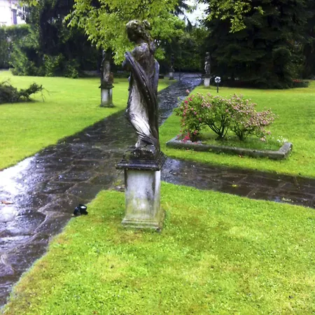 Bed & Breakfast Sarchi 3*