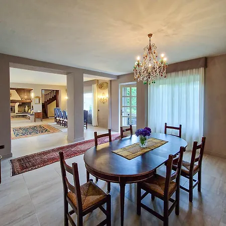 Sarchi Bed and breakfast 3*